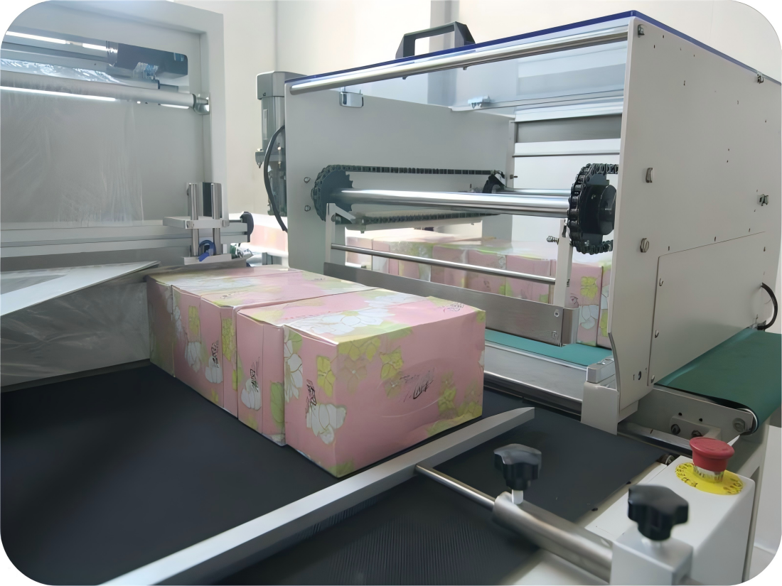 Máy đóng gói co rút tốc độ cao hoàn toàn tự động L726 Máy đóng gói co nhiệt với đường hầm quấn co để đóng gói chai