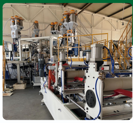 Dây chuyền ép đùn vỏ xúc xích bằng nhựa ép đùn nhiều lớp 3-5 lớp có thể tùy chỉnh